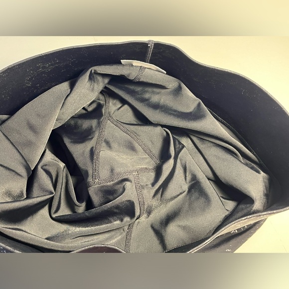 Terez Black Foil Tonal Haze Uplift Leggings size large - Picture 8 of 9